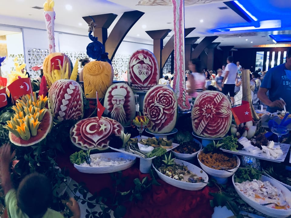 Gastro Side Royal Paradise Hotel
