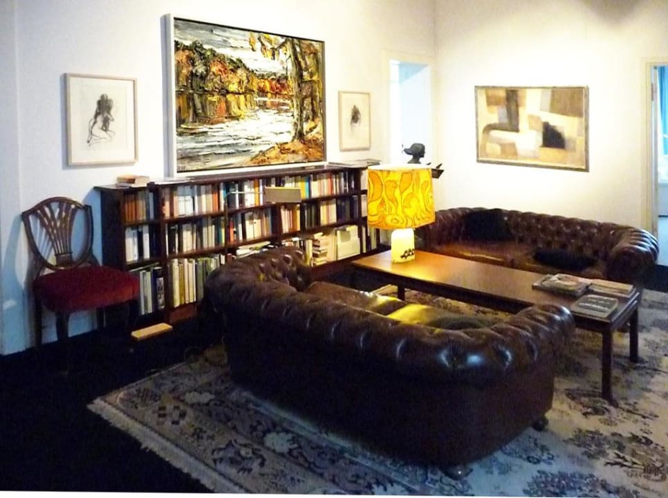 Bibliothek Hotel Midi Inn City West am Kurfüstendamm