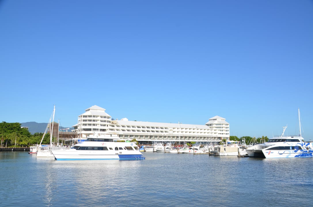Außenansicht Hotel Shangri-La The Marina Cairns
