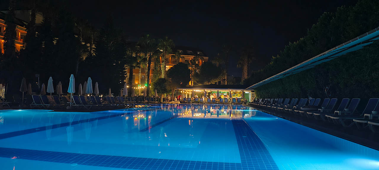 Pool Hane Family Resort