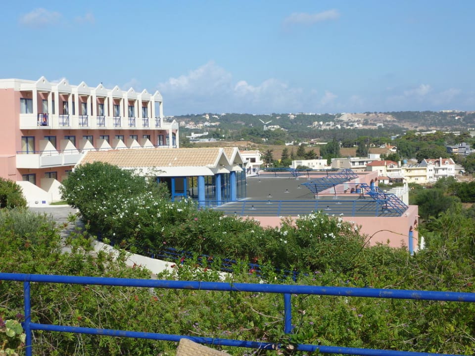 Nebengebäude Kresten Palace Hotel