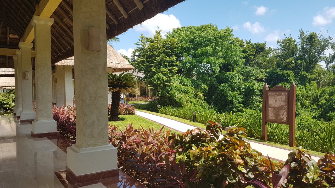 Gartenanlage Grand Palladium Kantenah Resort & Spa