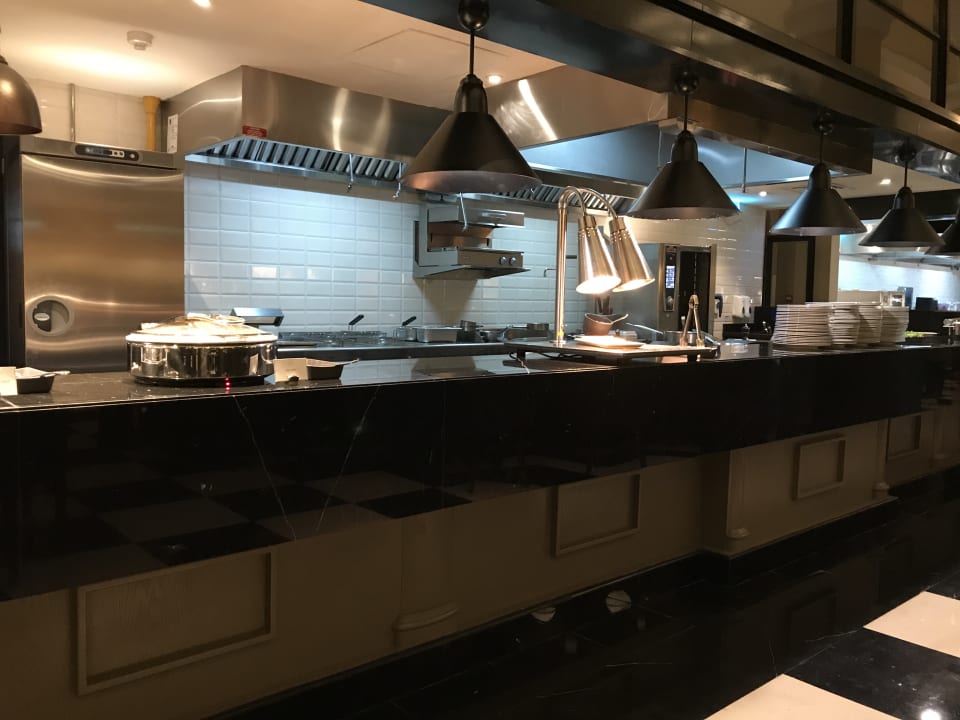 Gastro Dukes The Palm Dubai Hotel