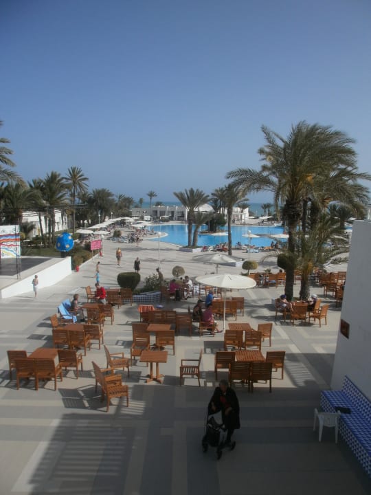 Pool mit Außenbestuhlung Hotel El Mouradi Djerba Menzel