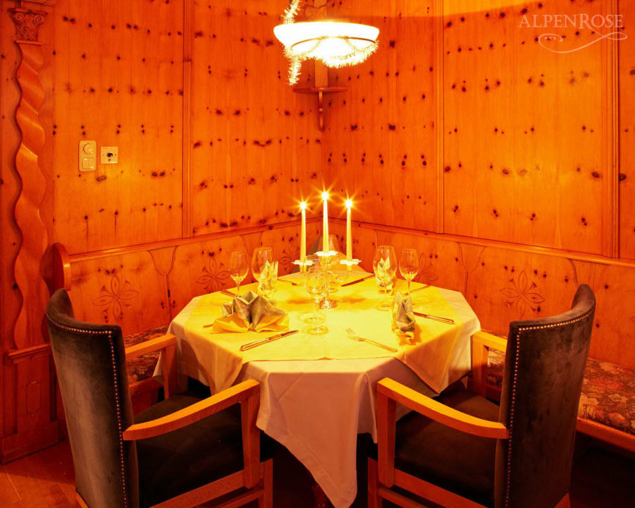 Paznauner Zirbenstube Hotel Alpenrose