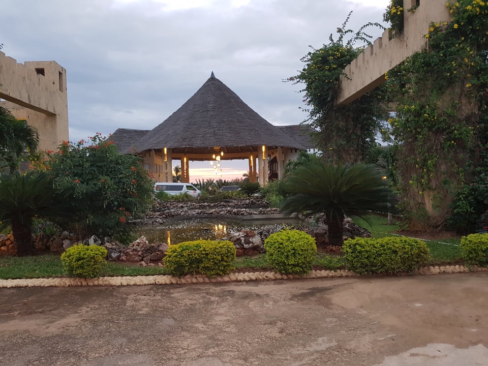 Garten Royal Zanzibar Beach Resort