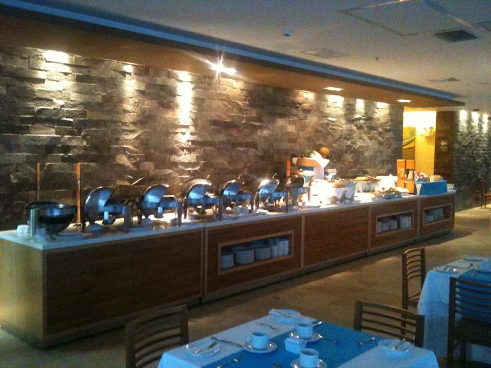 Frühstücksbuffet DoubleTree by Hilton Resort Paracas