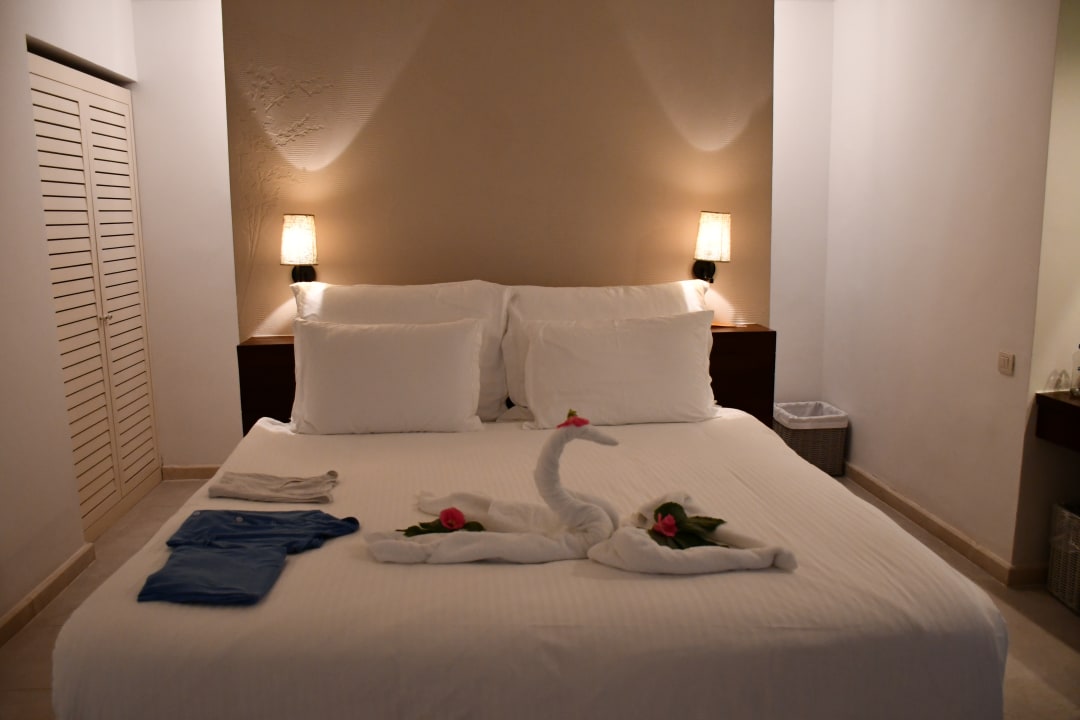 Zimmer Hillside Beach Club