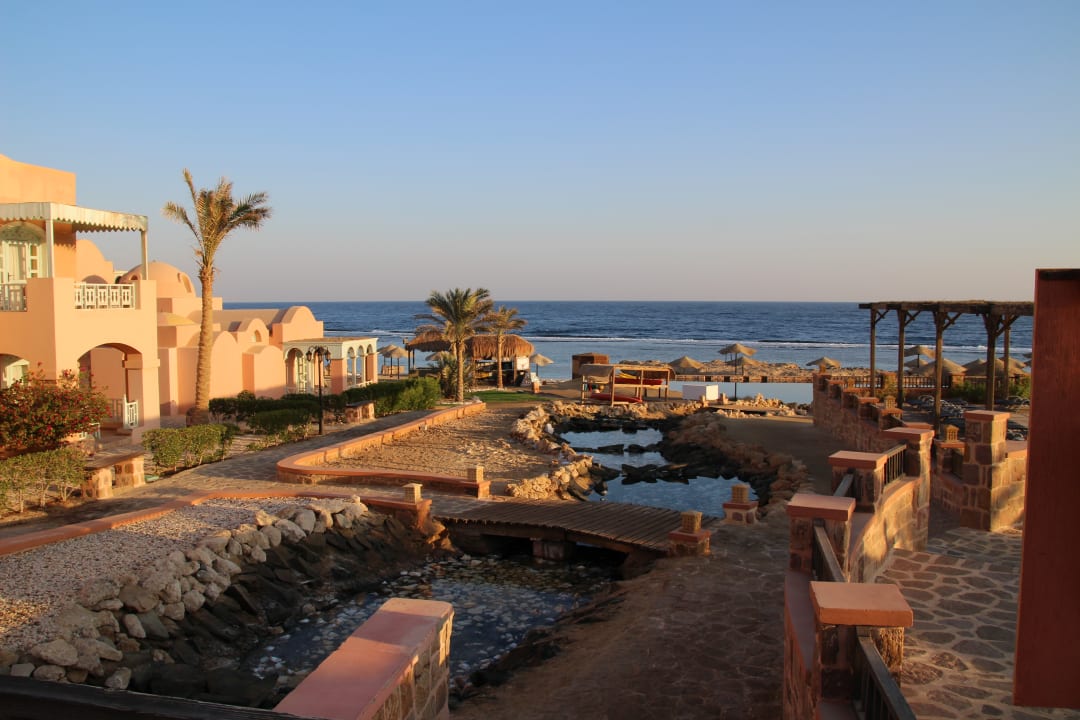 Bachlauf am Pool Radisson Blu Resort, El Quseir