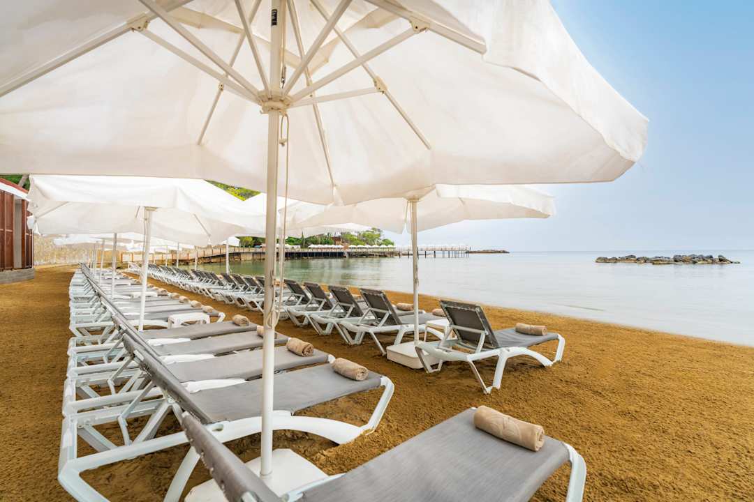 Strand Wome Deluxe Hotel