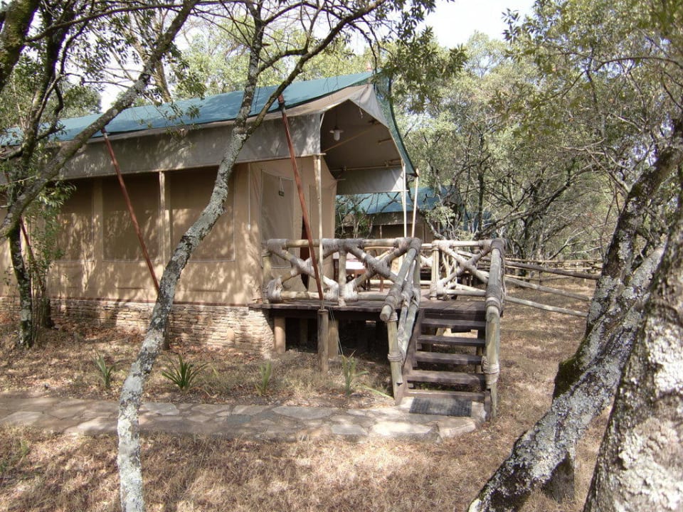 Weg zum Zelt Hotel Fairmont Mara Safari Club