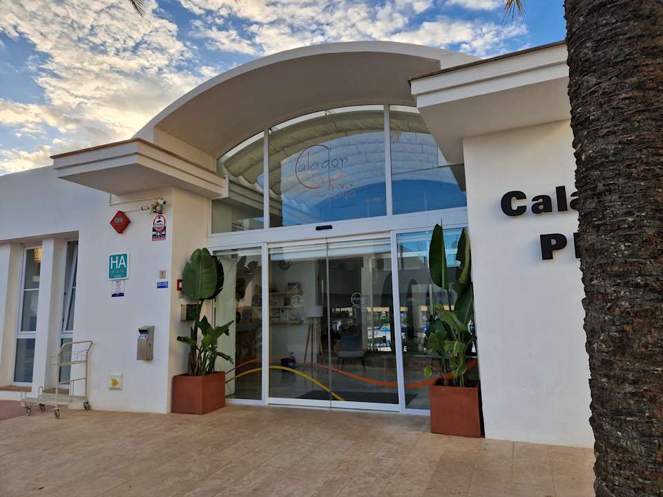 Außenansicht Apartamentos Cala d'Or Playa