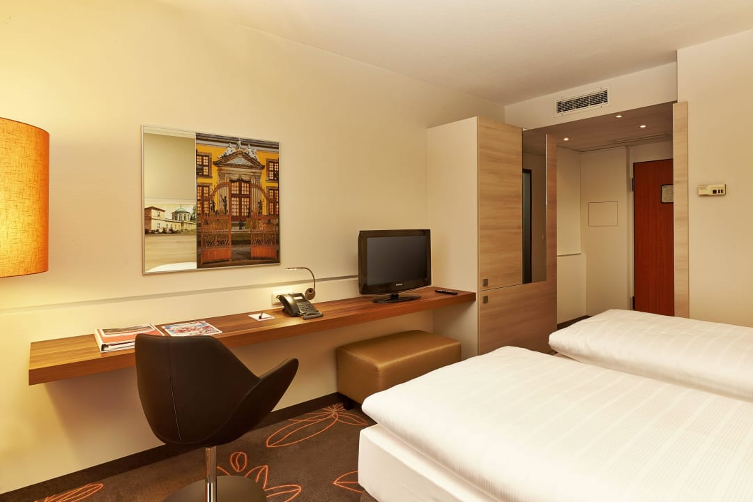 Zimmer H+ Hotel Hannover