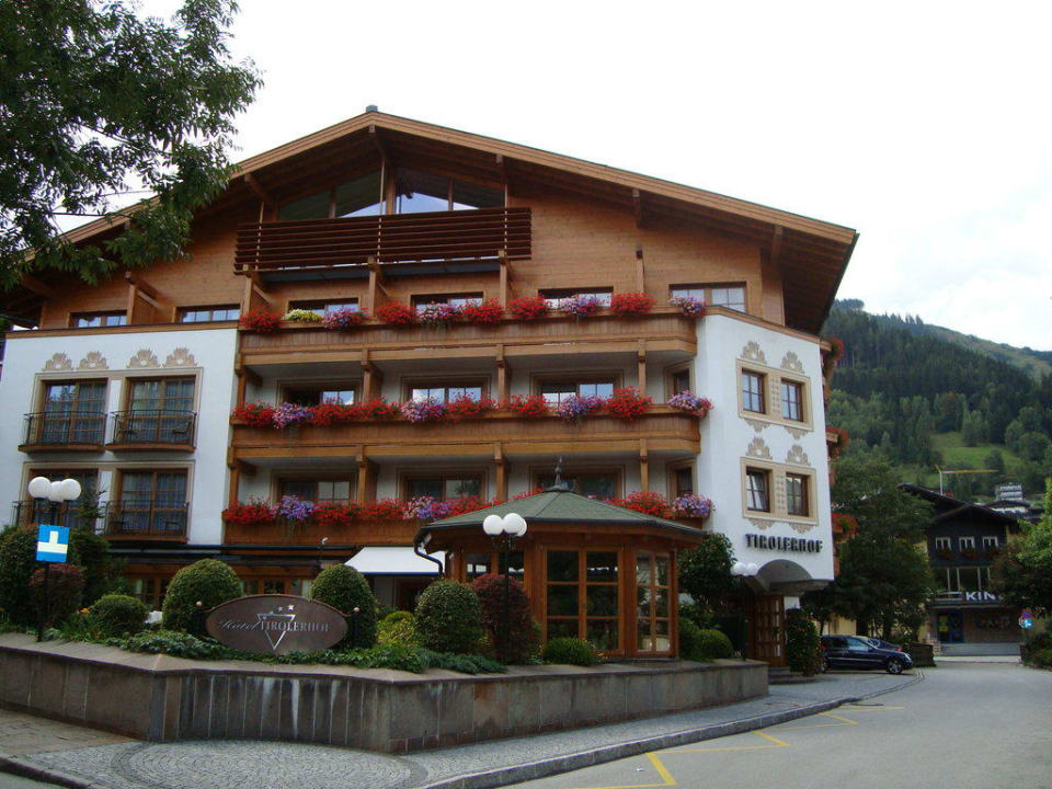 Hotel in summer Hotel Tirolerhof