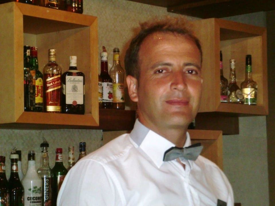 Ali - der netteste Barmann der Pianobar Royal Wings Hotel