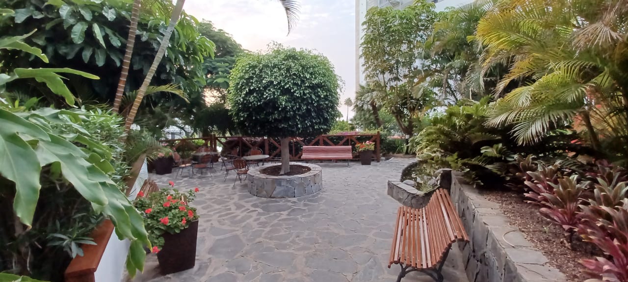 Gartenanlage allsun Hotel Lucana