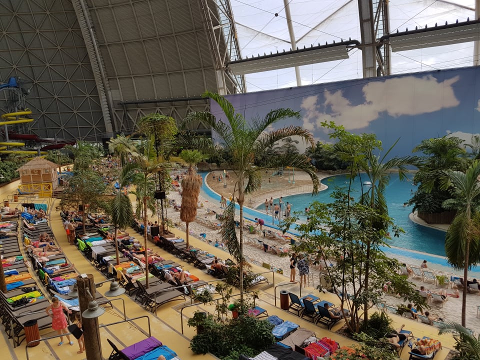 Pool Tropical Islands Resort