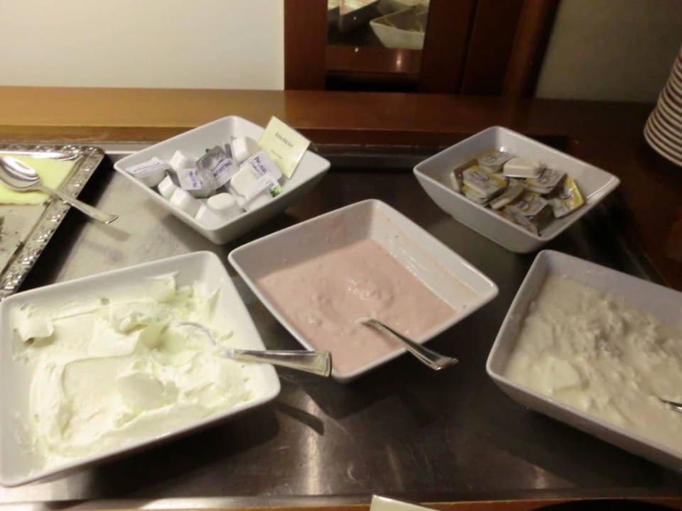 Frühstücksbüffet Das 53° Hotel