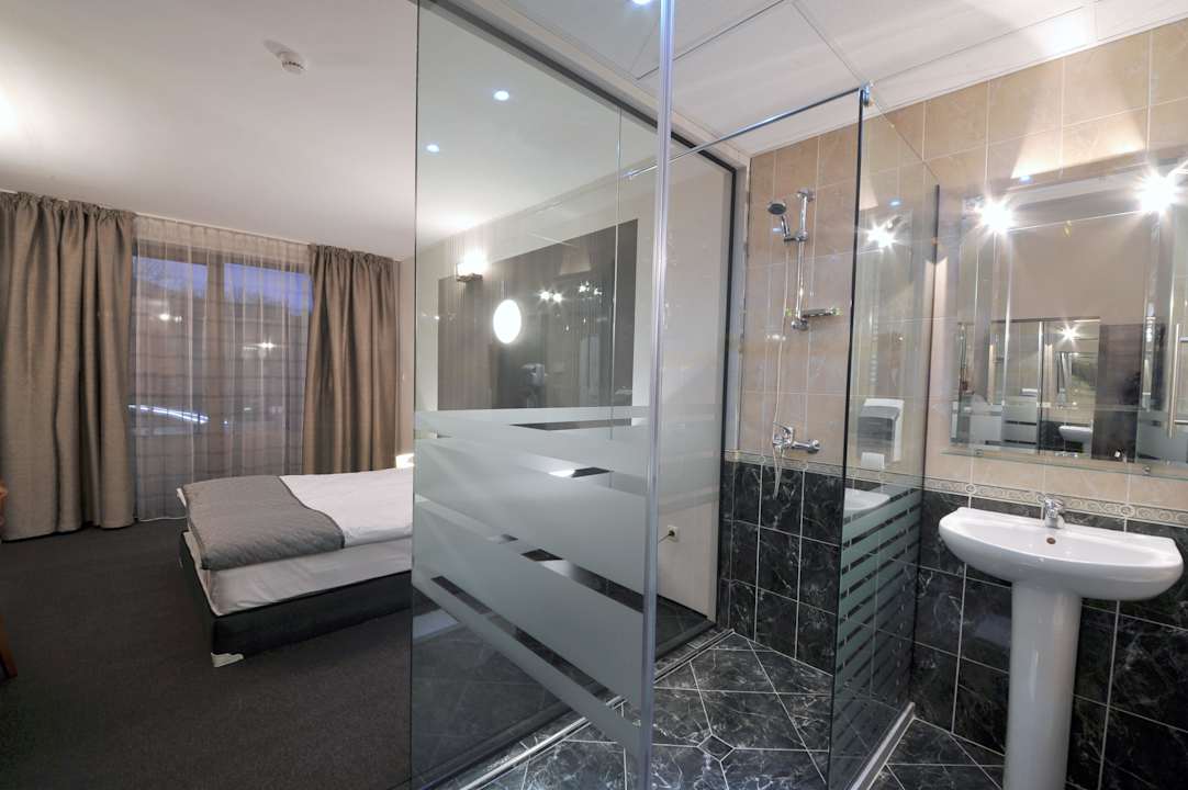 Luxury room - bathroom Vitoshko Lale Hotel