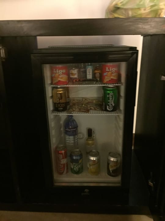 Minibar (teuer) Portofino Resort & Spa Tangalle