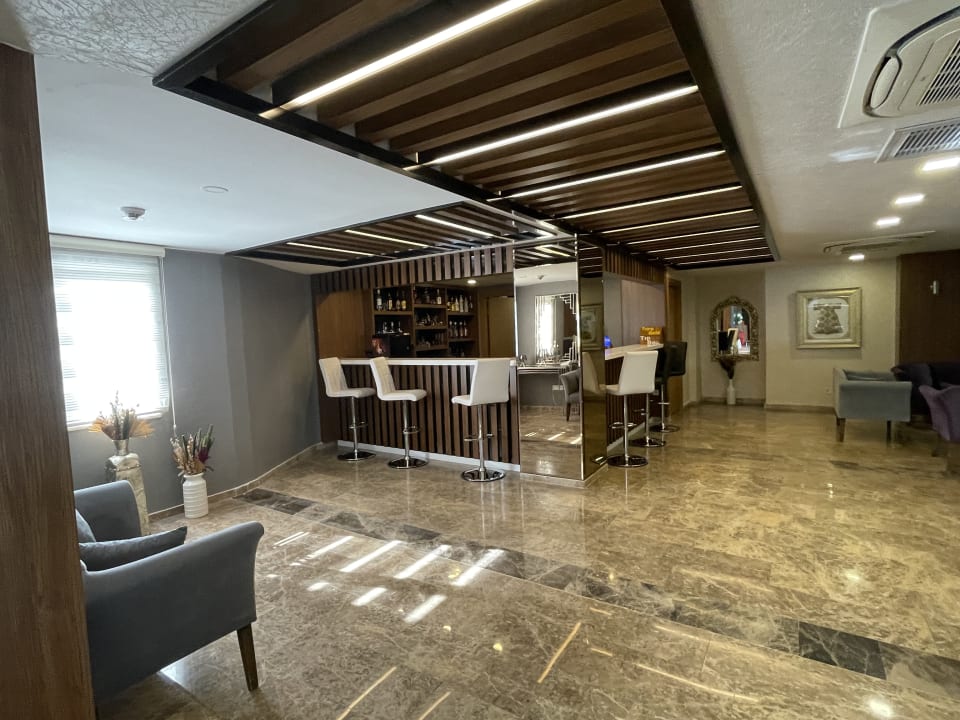 Lobby Grand Seker Hotel