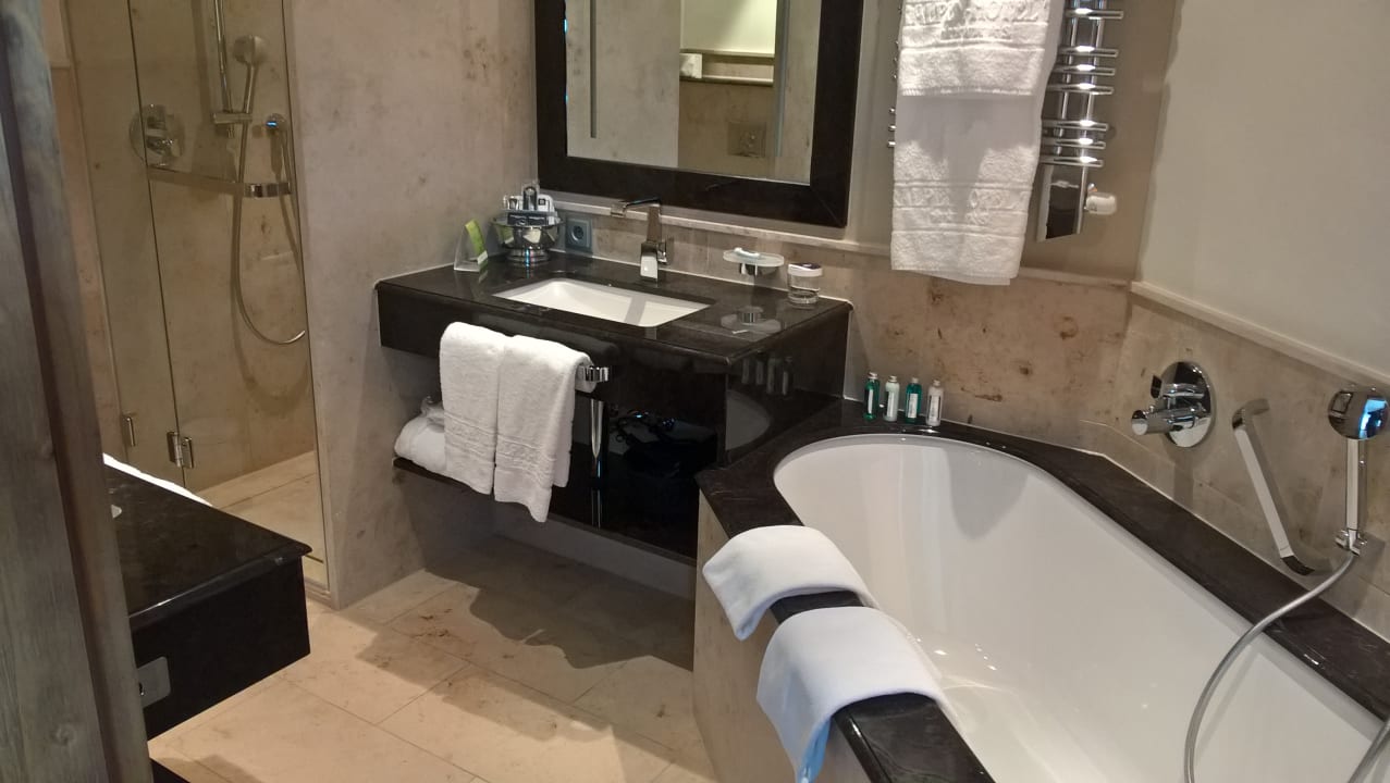 Zimmer Interalpen-Hotel Tyrol