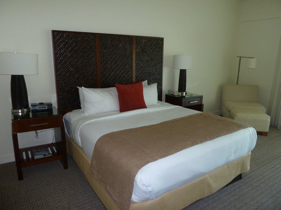 Bett The Reach Key West, Curio Collection by Hilton