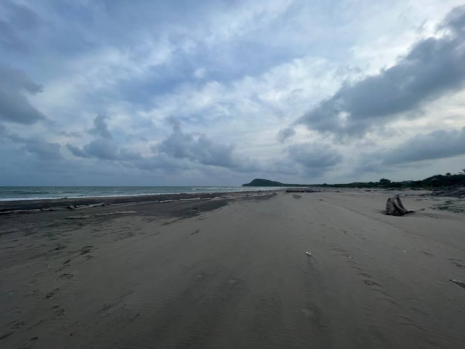 Strand Tambo Marina Eco Hostal