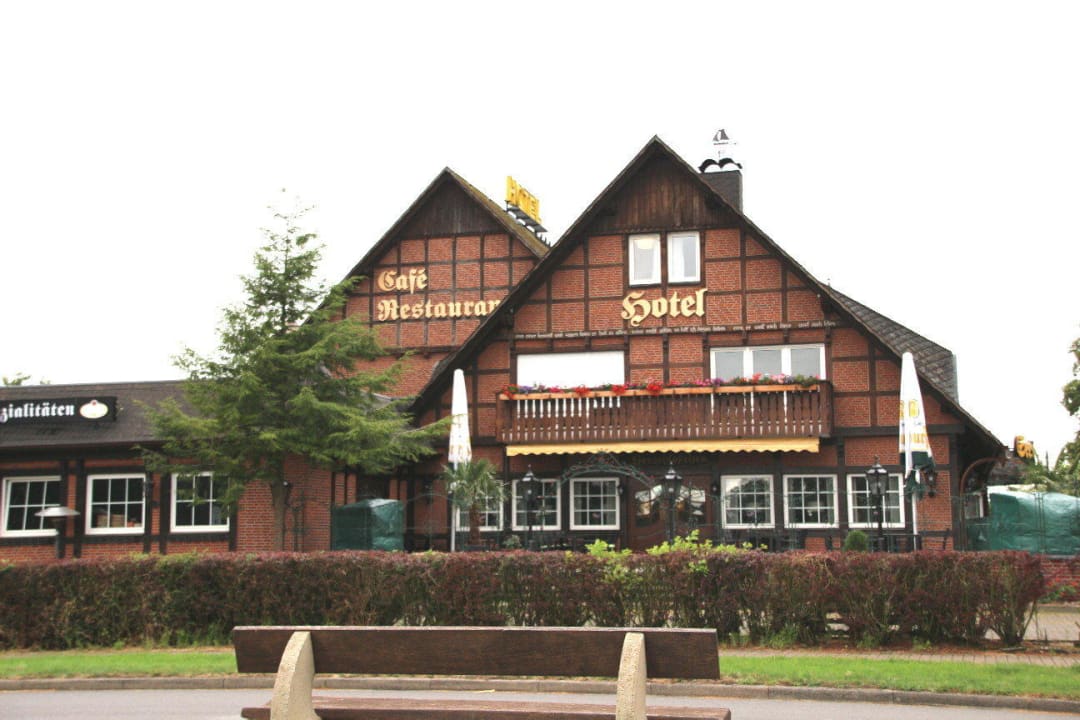 Seitenansicht  Hotel Seeschlößchen