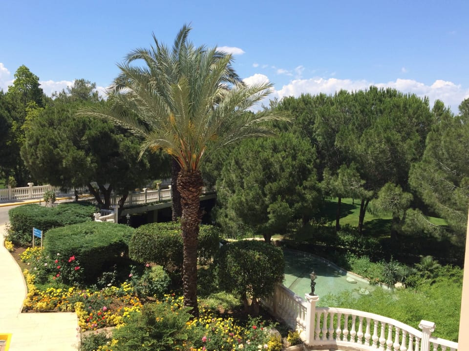 Вид с балкона Crystal Tat Beach Pearl Collection