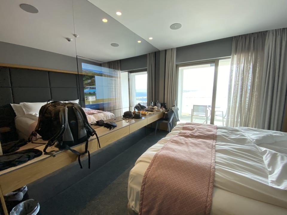 Zimmer Mount Athos Resort