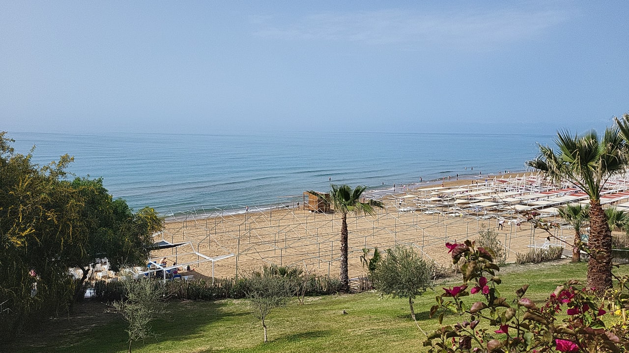 Strand Can Garden Resort