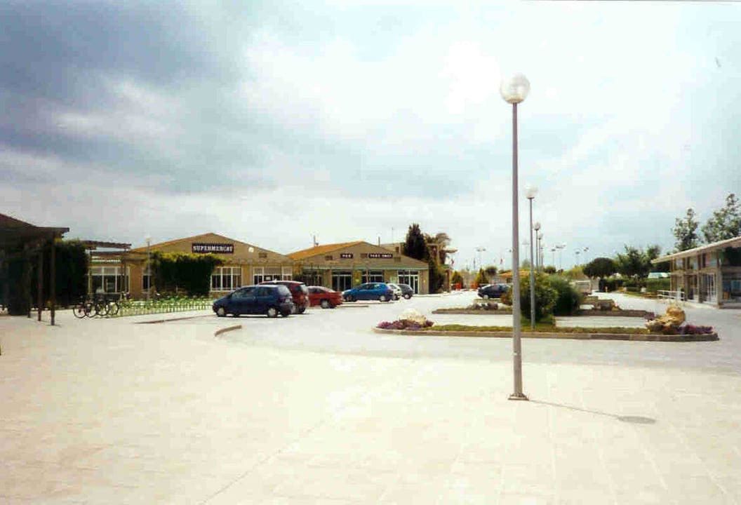 Einkaufszentrum Camping Las Dunas