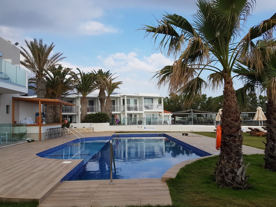 Außenansicht HARPIN Happy Days Beach Hotel