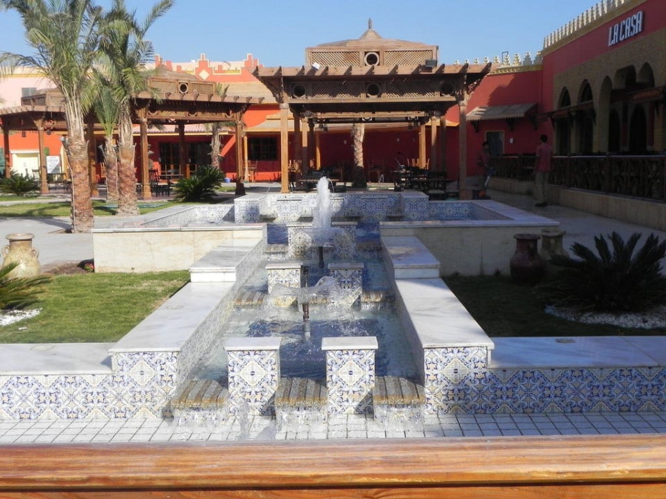 Blick zum chin. Restaurant Pickalbatros Alf Leila Wa Leila Resort - Neverland Hurghada