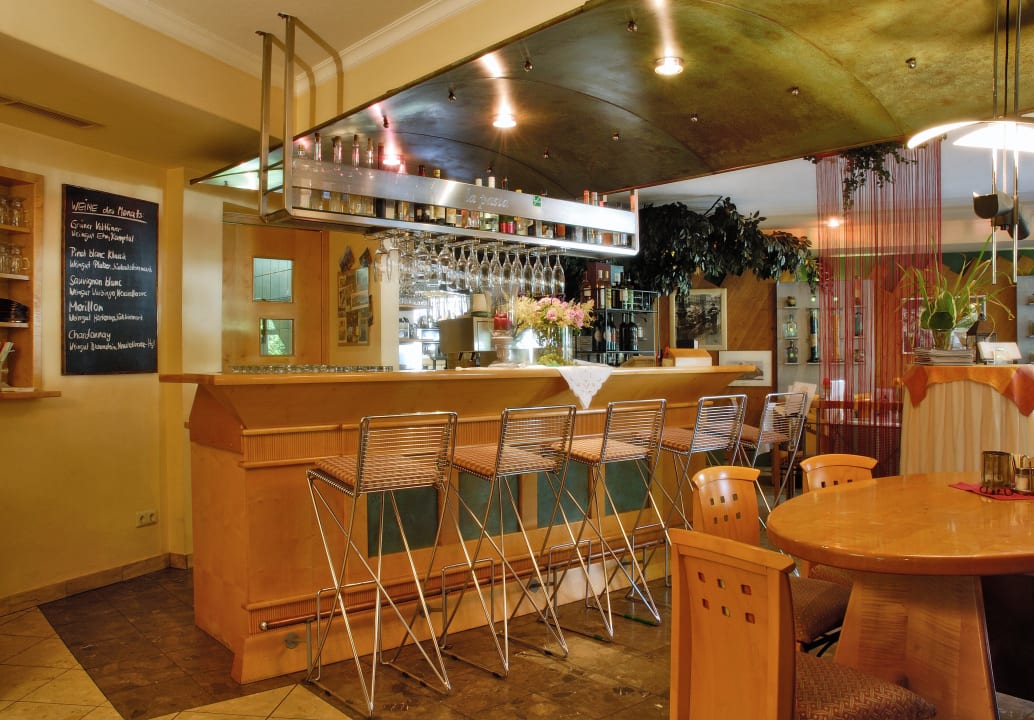 Hausbar Das kleine Hotel Ortner