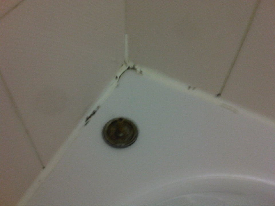 Schimmel im Bad Residhotel Villa Maupassant