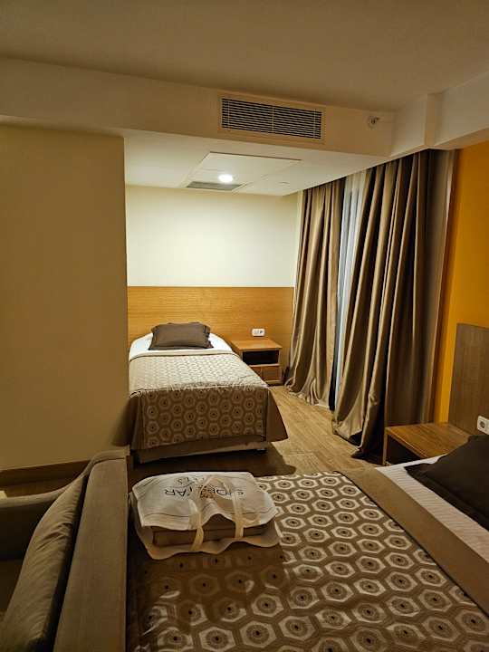 Zimmer Side Star Beach