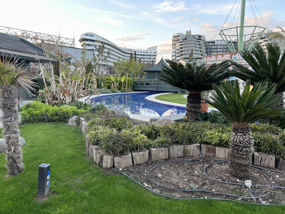 Gartenanlage Limak Lara Deluxe Hotel & Resort