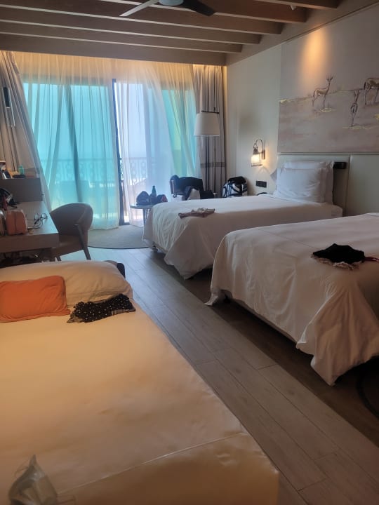 Zimmer Saadiyat Rotana Resort &  Villas