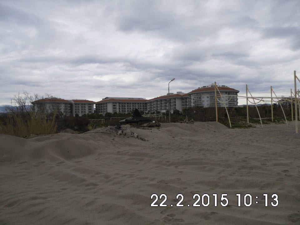 Hotel vom Strand aus fotografiert Seaden Sea World Resort & Spa