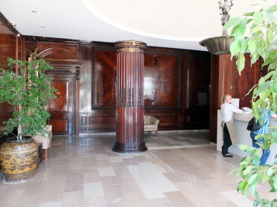 Lobby Mon Repos Palace - Adults only