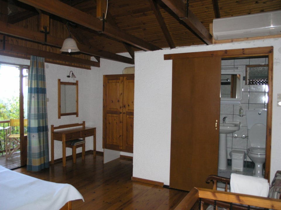 Bedroom Cottage 3 Olive tree Cottages
