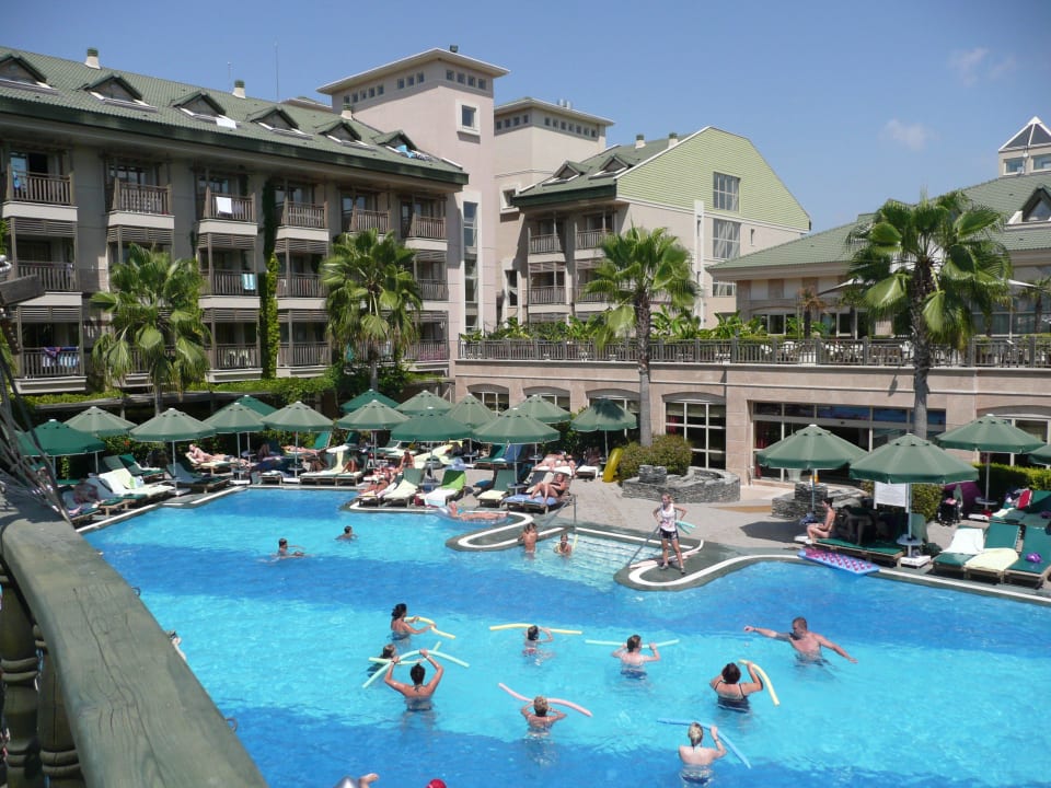 Blick auf den Pool Can Garden Resort