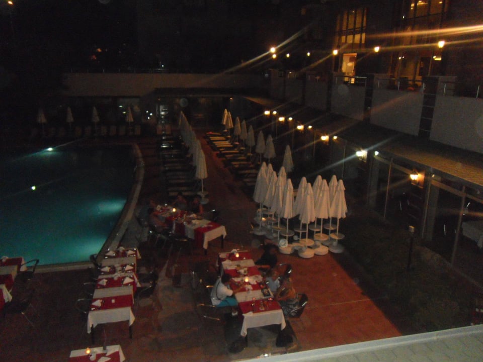 Kleinerer Pool Hane Family Resort