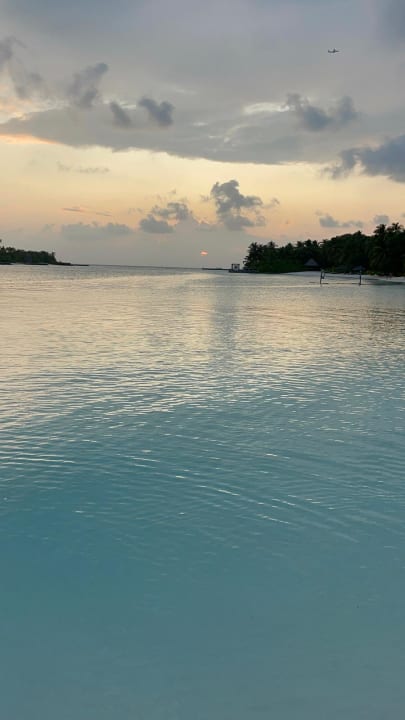 Strand Sheraton Maldives Full Moon Resort & Spa