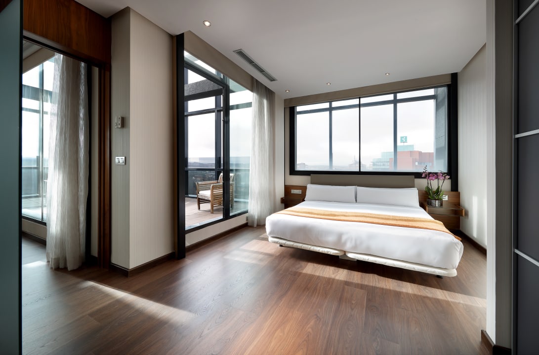 Zimmer Crisol Puerta de Burgos