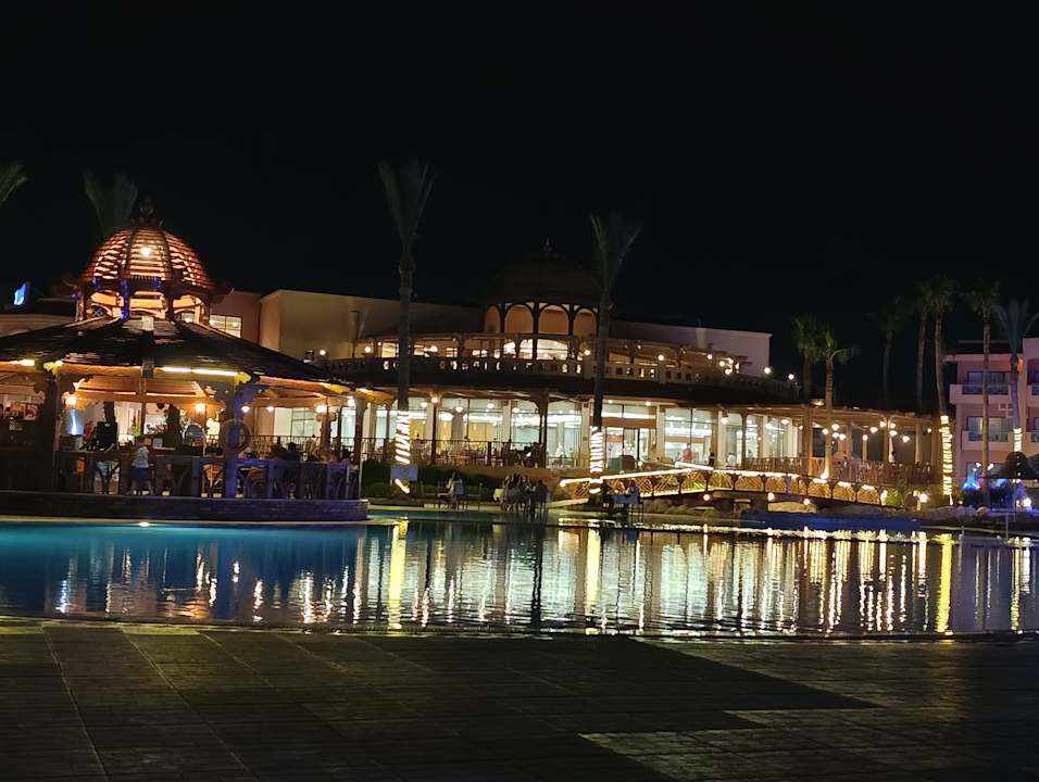 Außenansicht Parrotel Aqua Park Resort