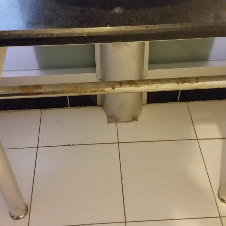 Auf dieser Stange hingen immer die Handtücher Hotel Sidekum