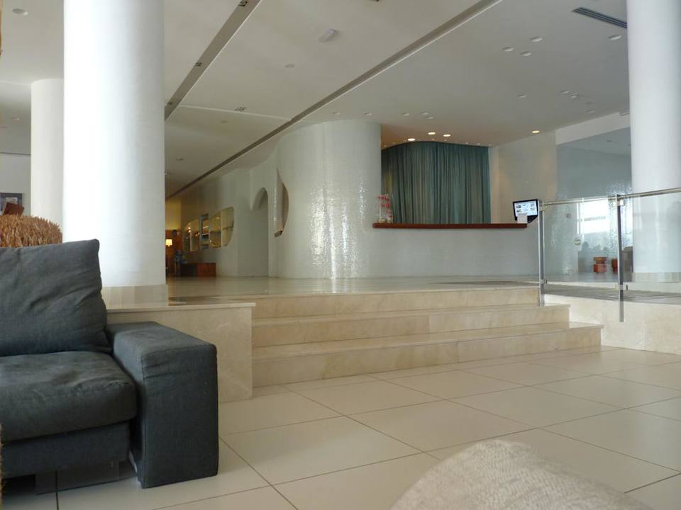 Rezeption Napa Mermaid Hotel & Suites